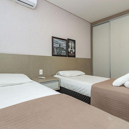 Boulevard 224D - Excelente Apartamento Em Condominio De Luxo No Centro De Bombinhas - Piscina - Jacuzzi - Academia - Portaria 24H. מראה חיצוני תמונה
