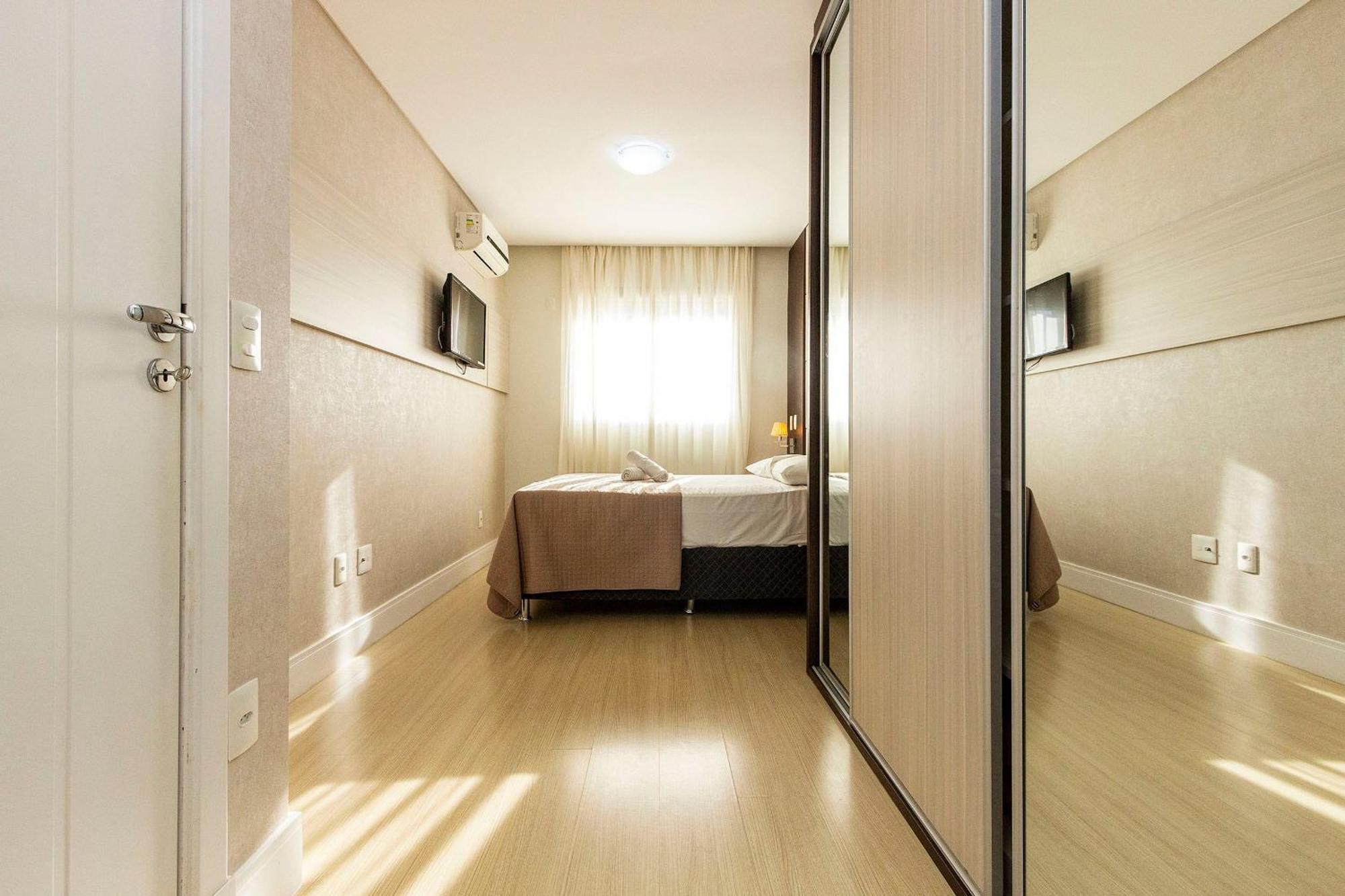 Boulevard 224D - Excelente Apartamento Em Condominio De Luxo No Centro De Bombinhas - Piscina - Jacuzzi - Academia - Portaria 24H. מראה חיצוני תמונה