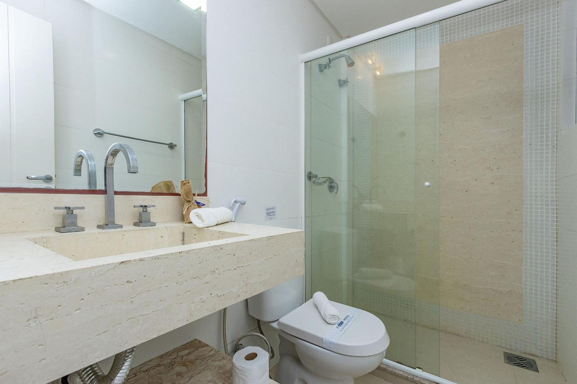 Boulevard 224D - Excelente Apartamento Em Condominio De Luxo No Centro De Bombinhas - Piscina - Jacuzzi - Academia - Portaria 24H. מראה חיצוני תמונה